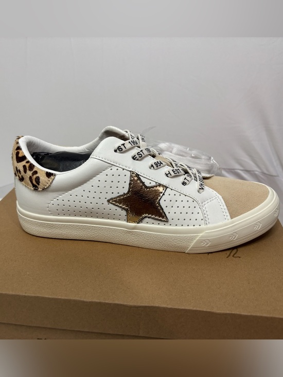 Vintage Havana Shoes - Vintage Havana White Sneaker with Bronze Star and Leopard Accent